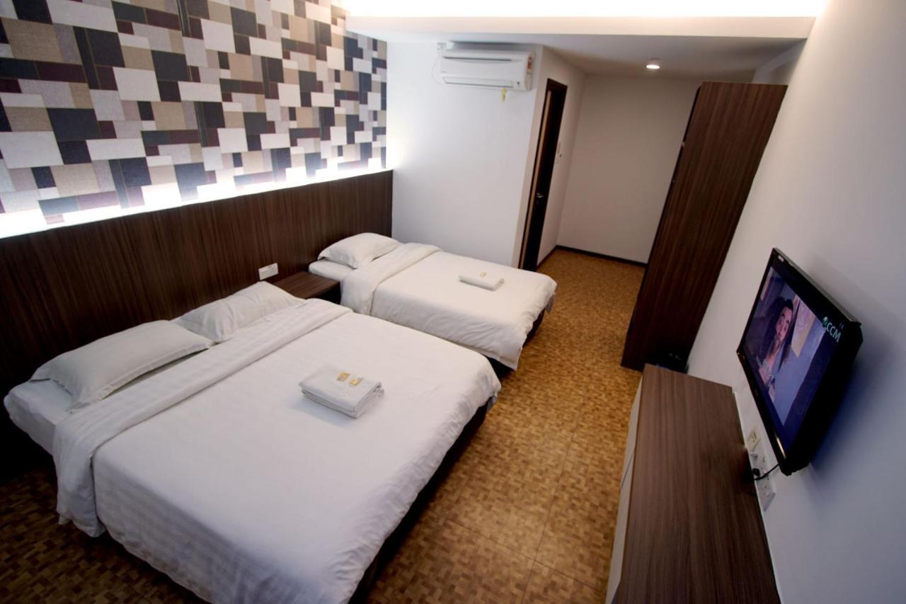 Pavilion Inn Miri Bagian luar foto